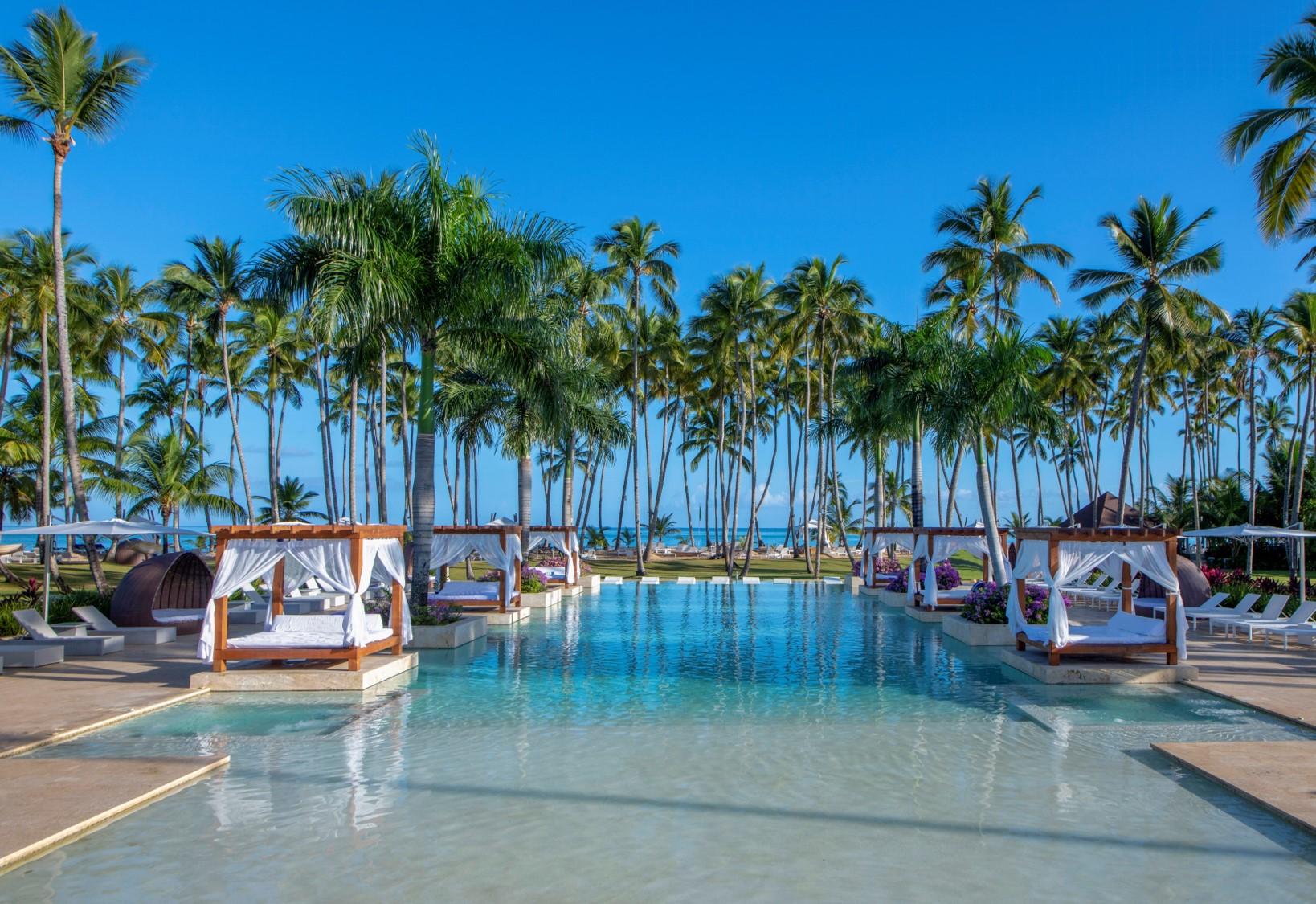 Viva V Samana By Wyndham, A Trademark Adults All Inclusive Las Terrenas Ngoại thất bức ảnh Hard Rock Hotel & Casino Punta Cana