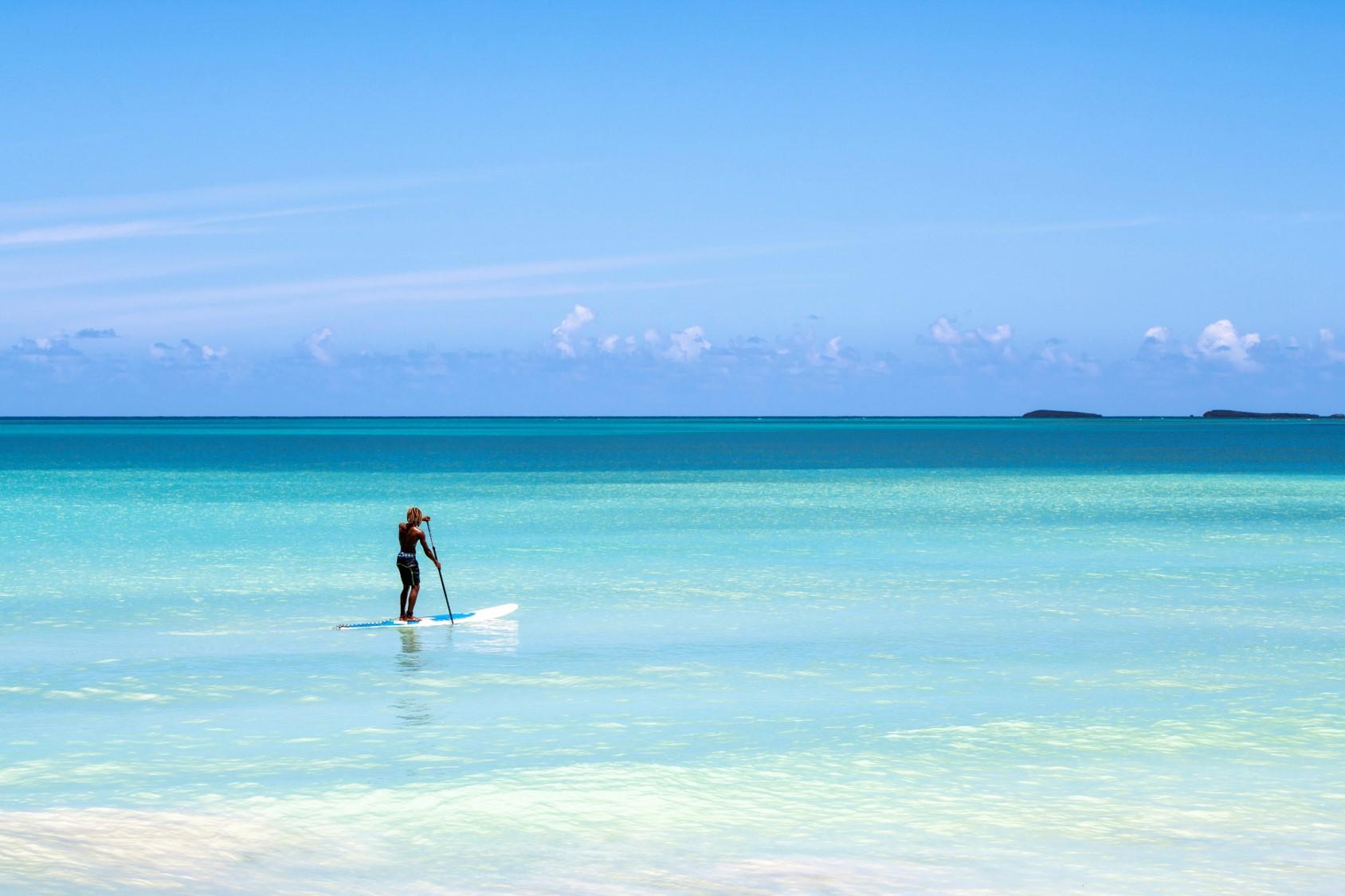 Viva V Samana By Wyndham, A Trademark Adults All Inclusive Las Terrenas Ngoại thất bức ảnh Stand-up paddleboarding in the Bahamas