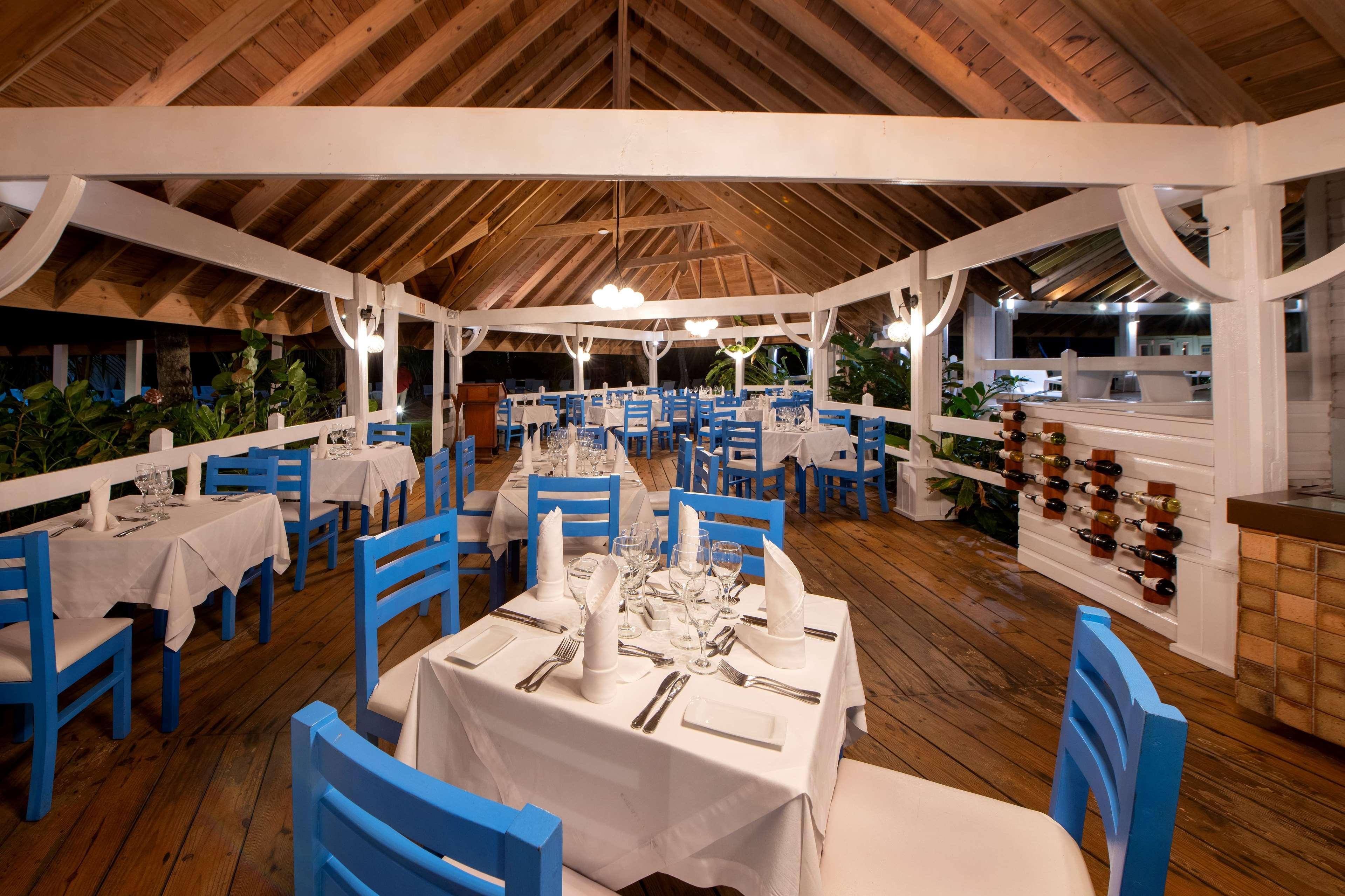Viva V Samana By Wyndham, A Trademark Adults All Inclusive Las Terrenas Ngoại thất bức ảnh Restaurant at Sandals Halcyon Beach