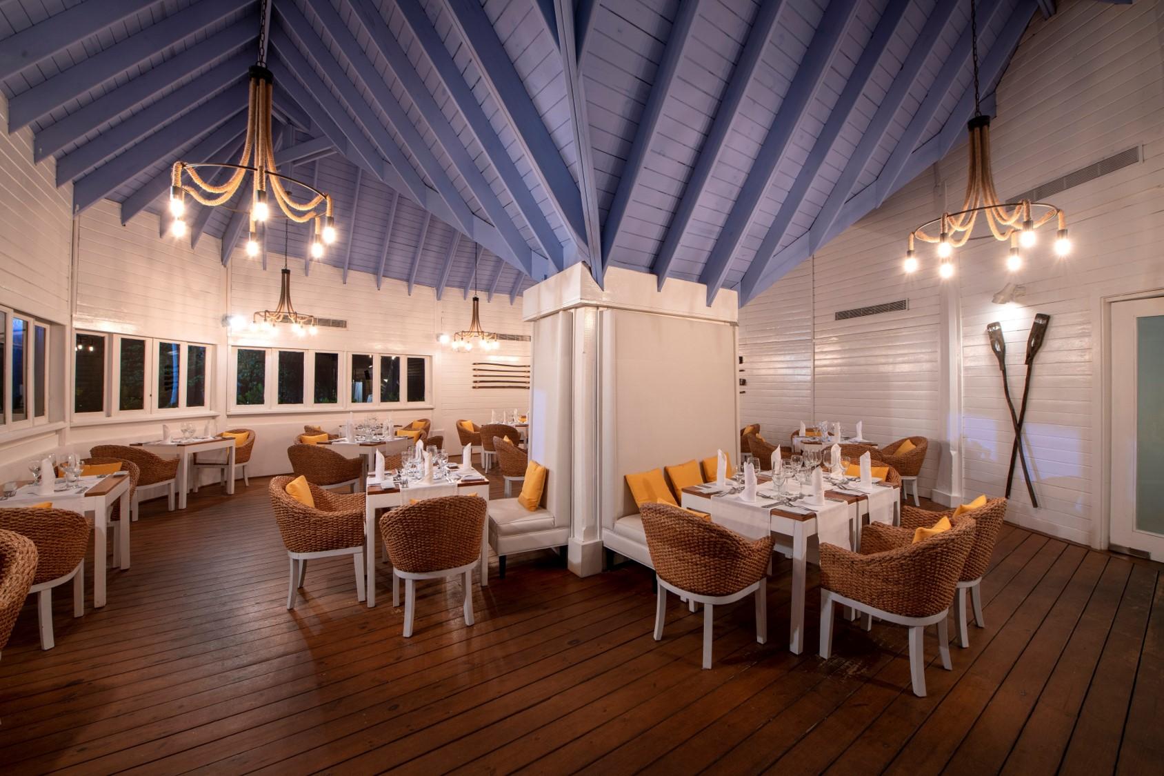 Viva V Samana By Wyndham, A Trademark Adults All Inclusive Las Terrenas Ngoại thất bức ảnh The interior of the restaurant