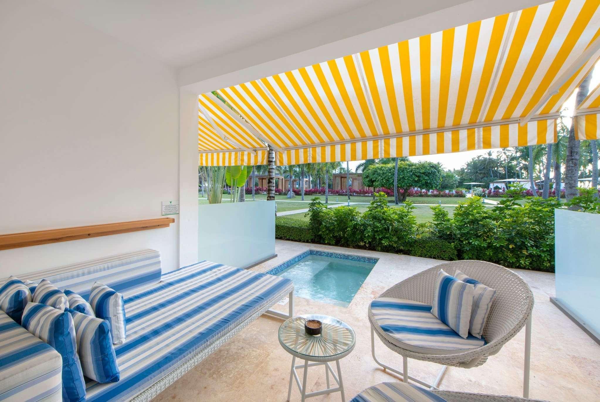 Viva V Samana By Wyndham, A Trademark Adults All Inclusive Las Terrenas Ngoại thất bức ảnh A pool at the Eden Roc Cap Cana
