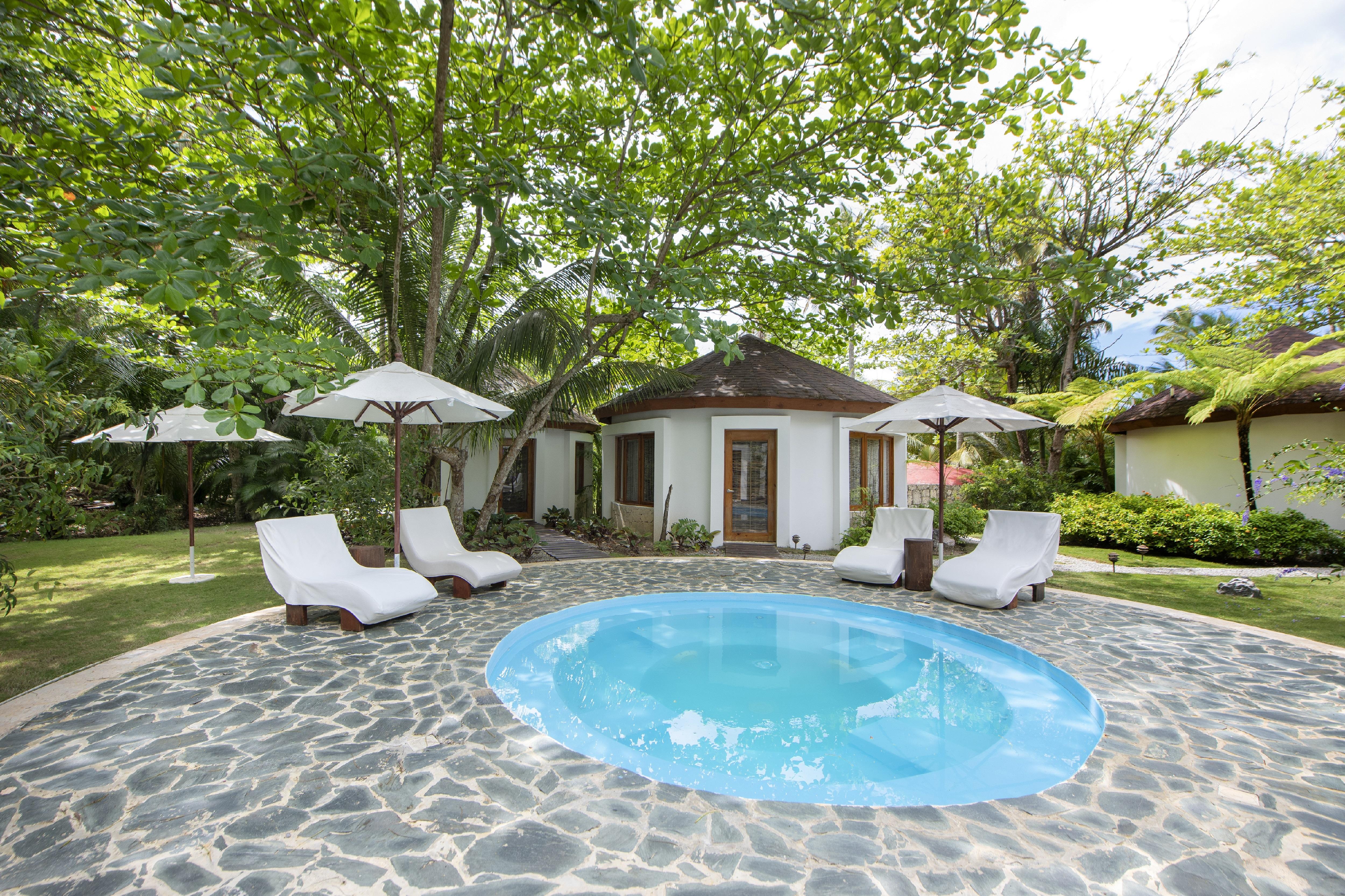 Viva V Samana By Wyndham, A Trademark Adults All Inclusive Las Terrenas Ngoại thất bức ảnh A pool at the resort