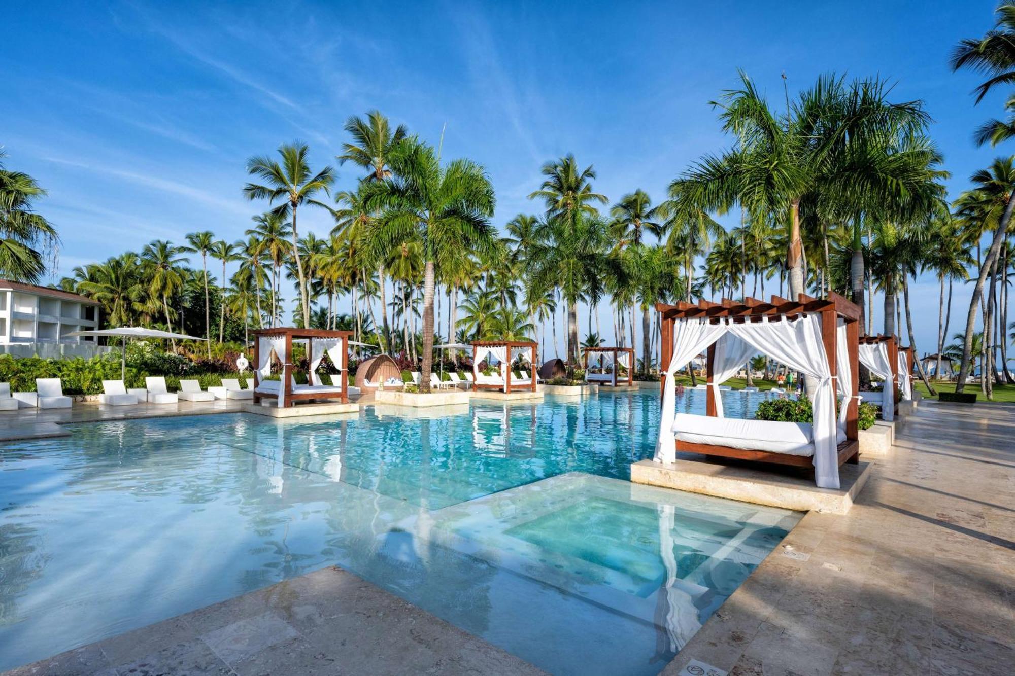 Viva V Samana By Wyndham, A Trademark Adults All Inclusive Las Terrenas Ngoại thất bức ảnh Hard Rock Hotel & Casino Punta Cana