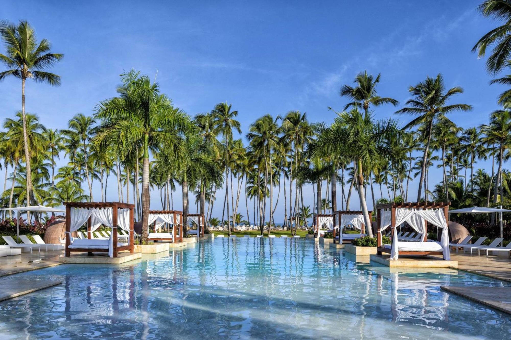 Viva V Samana By Wyndham, A Trademark Adults All Inclusive Las Terrenas Ngoại thất bức ảnh Hard Rock Hotel & Casino Punta Cana